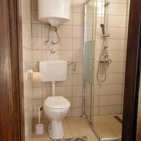 Nona Angela-valun Cres